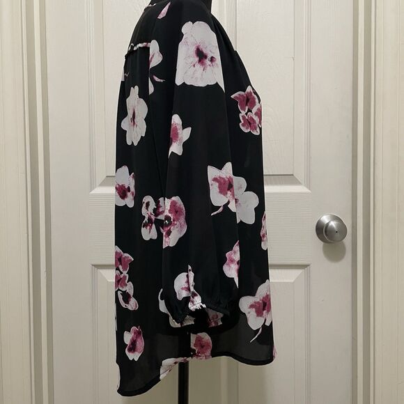 Violet + Claire Semi Sheer Blouse Black Floral 3/4 Sleeve Women's Medium M - Picture 3 of 7